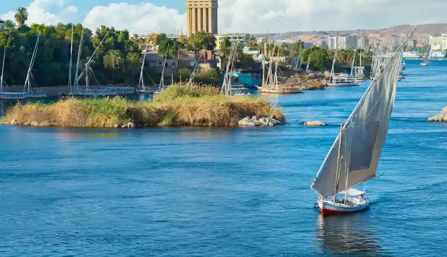 10 Nights-11 Days Cairo,Desert oasis and Nile Sun Boat tour package from Cairo airport